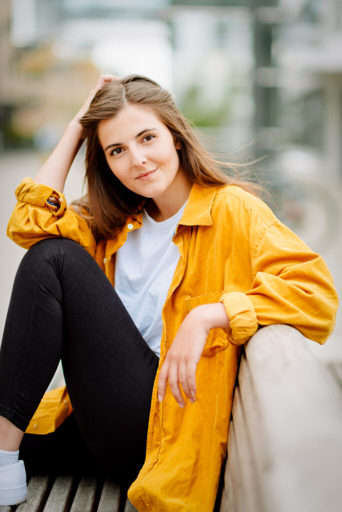 Portraitfotografie für die Sedcard einer Schauspielerin im Rheinauhafen Köln